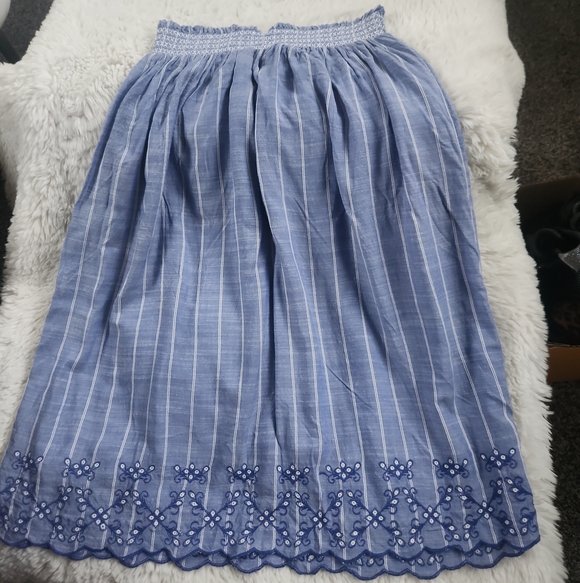 Marks & Spencer Dresses & Skirts - Marks Spencer M&S Lightweight Viscose Skirt Midi